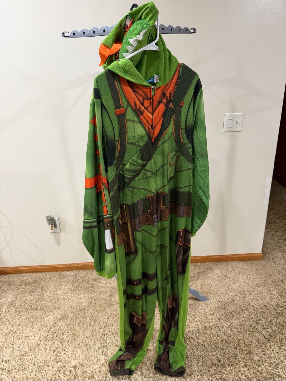 Fortnite Men’s XL Hooded PJ’s/Halloween costume